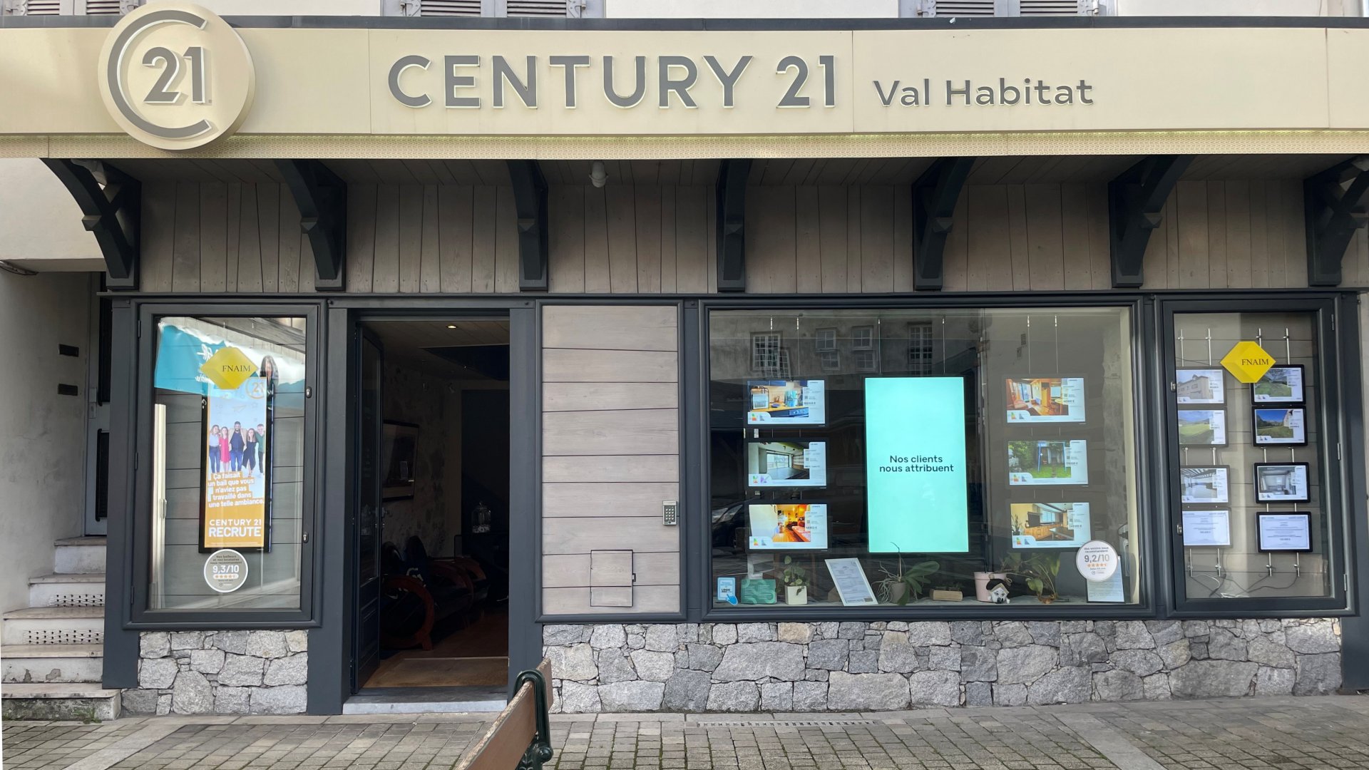 Century 21 Val Habitat